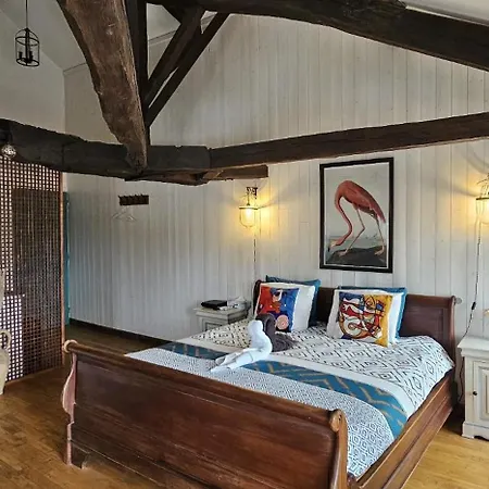 Suite Penthouse Romantique, Confolens, Charente Exterior foto